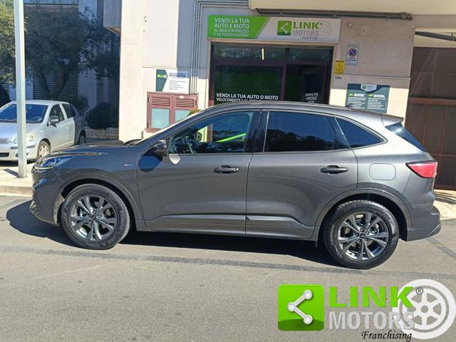 FORD Kuga 2.5 Full Hybrid 190 CVT 2WD ST-Line Design