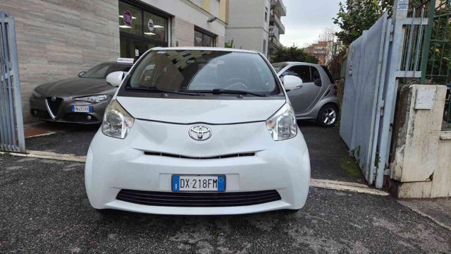 TOYOTA iQ 1.0 Sol