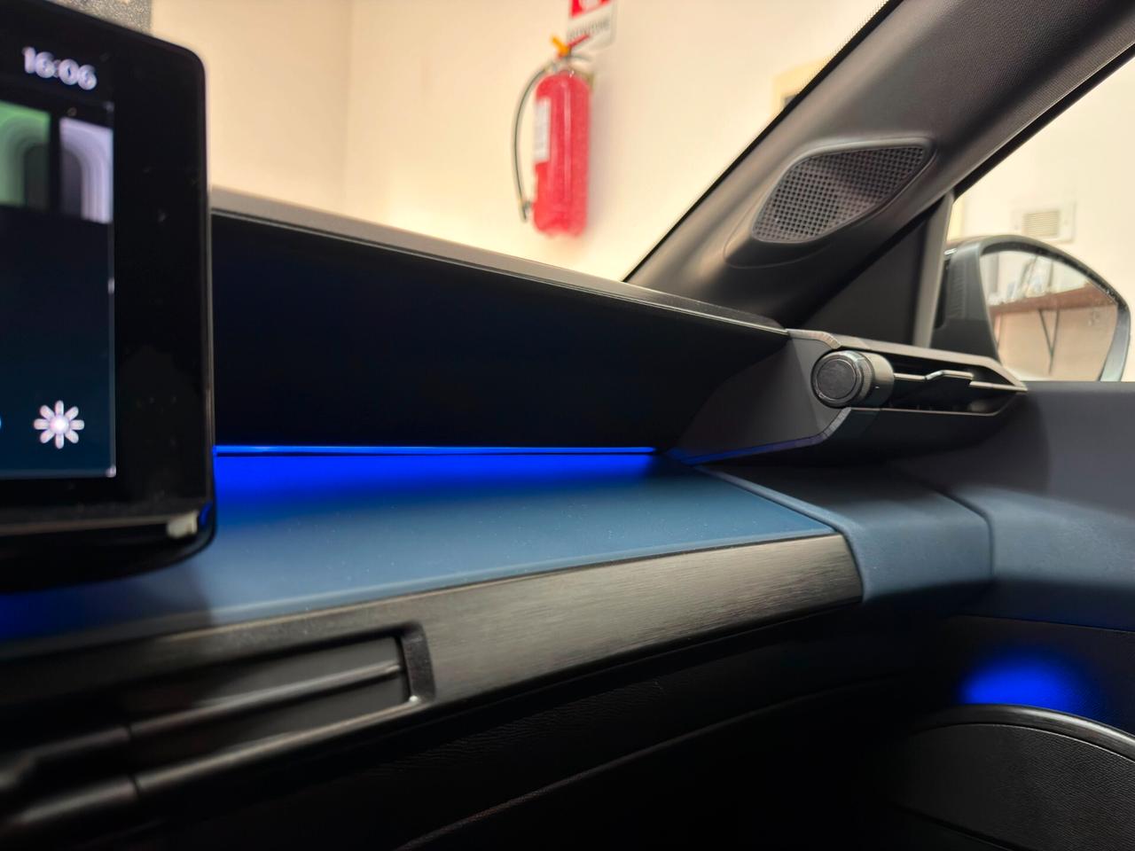 Lancia Ypsilon Hybrid 110CV e-DCT Edizione Cassina