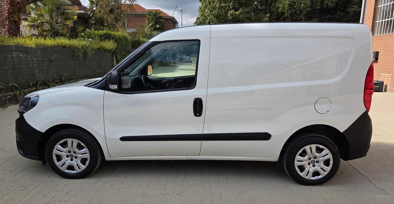Fiat Doblo Doblò 1.6 MJT 105CV 3 posti Lounge Euro 6d