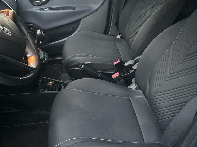 Lancia Ypsilon 1.2 69cv GPL Ecochic Silver
