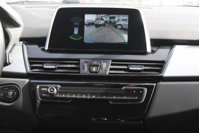 BMW Serie 2 216d Business 7 posti con Navigatore