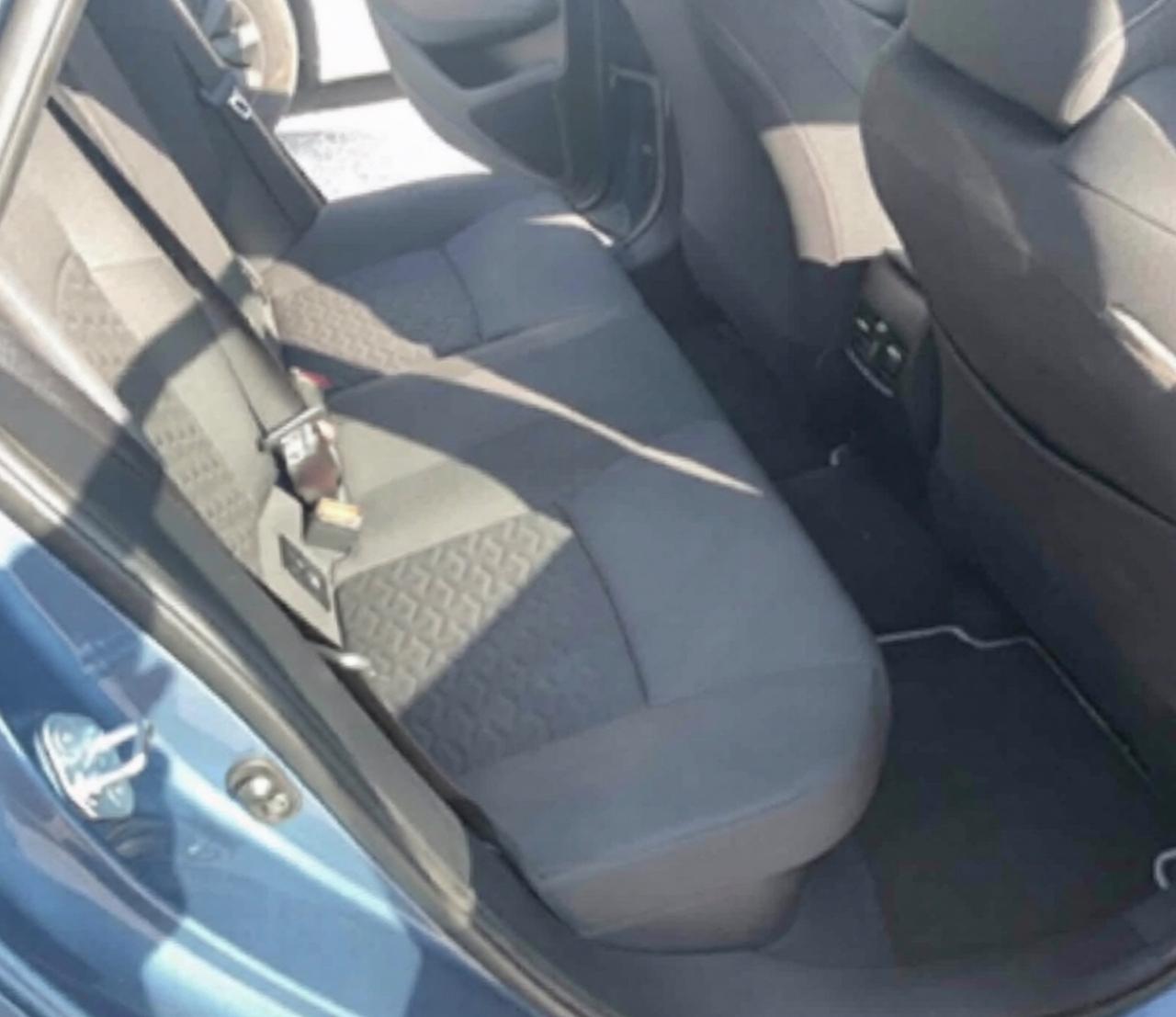 Toyota Corolla Touring Sports 1.8 Hybrid Business Tech