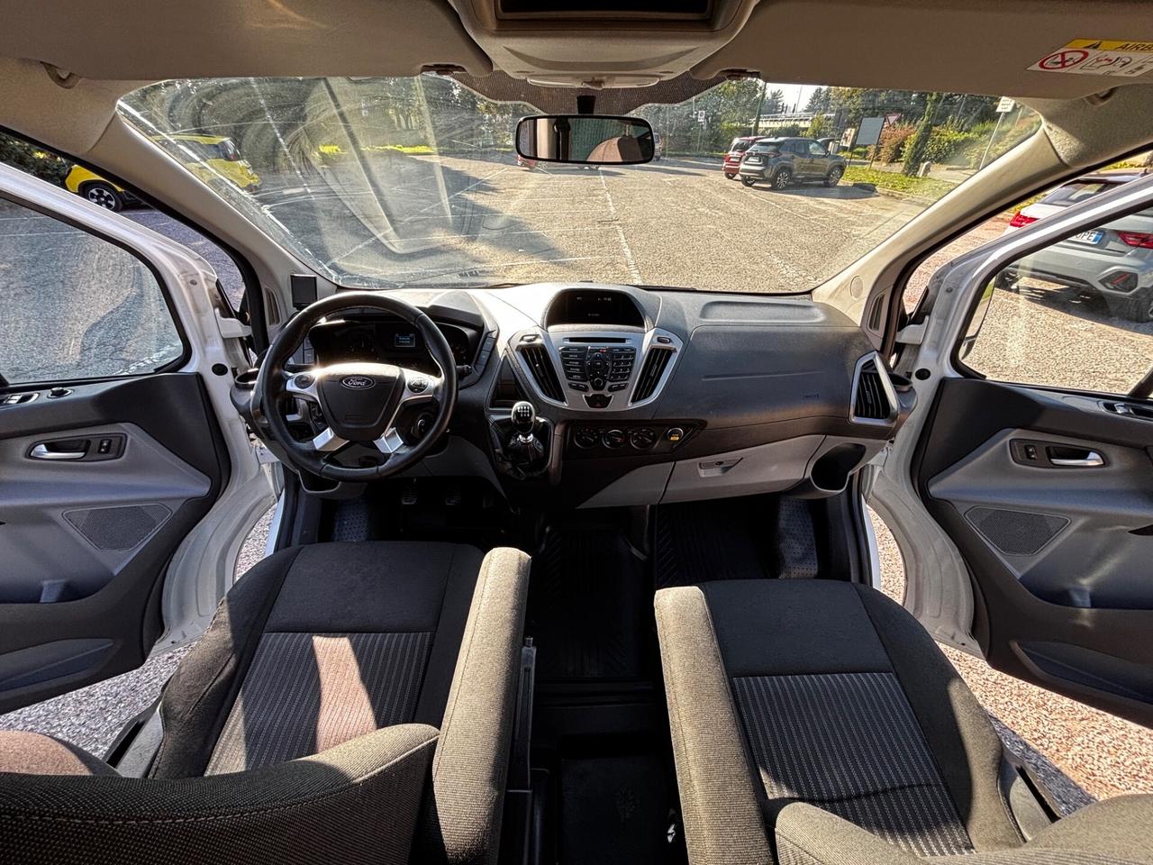 Ford Tourneo Custom N1 5 posti DISTRIBUZIONE APPENA ESEGUITA IN