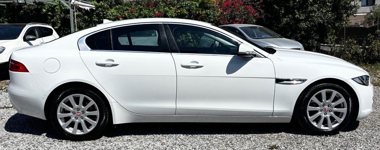 Jaguar XE 2.0 D Turbo aut. Portfolio