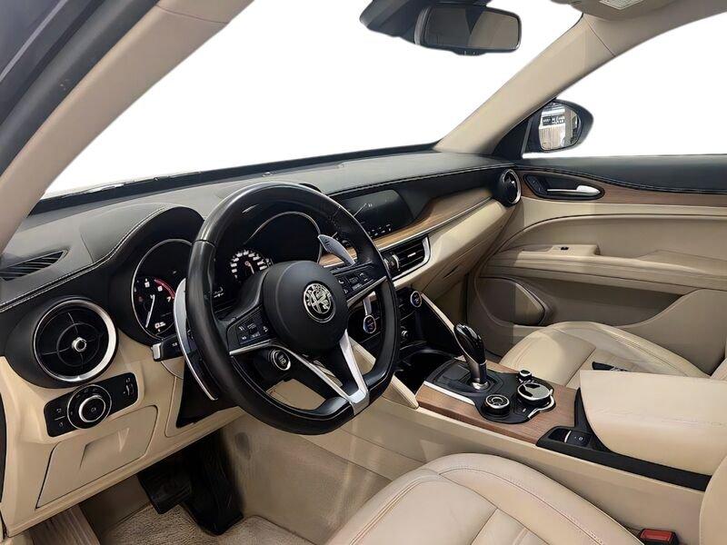 Alfa Romeo Stelvio 2.0 Turbo 200 CV AT8 Q4 Super