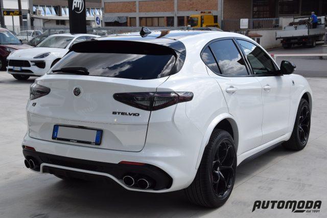 ALFA ROMEO Stelvio 2.9 V6 510CV AT8 Quadrifoglio