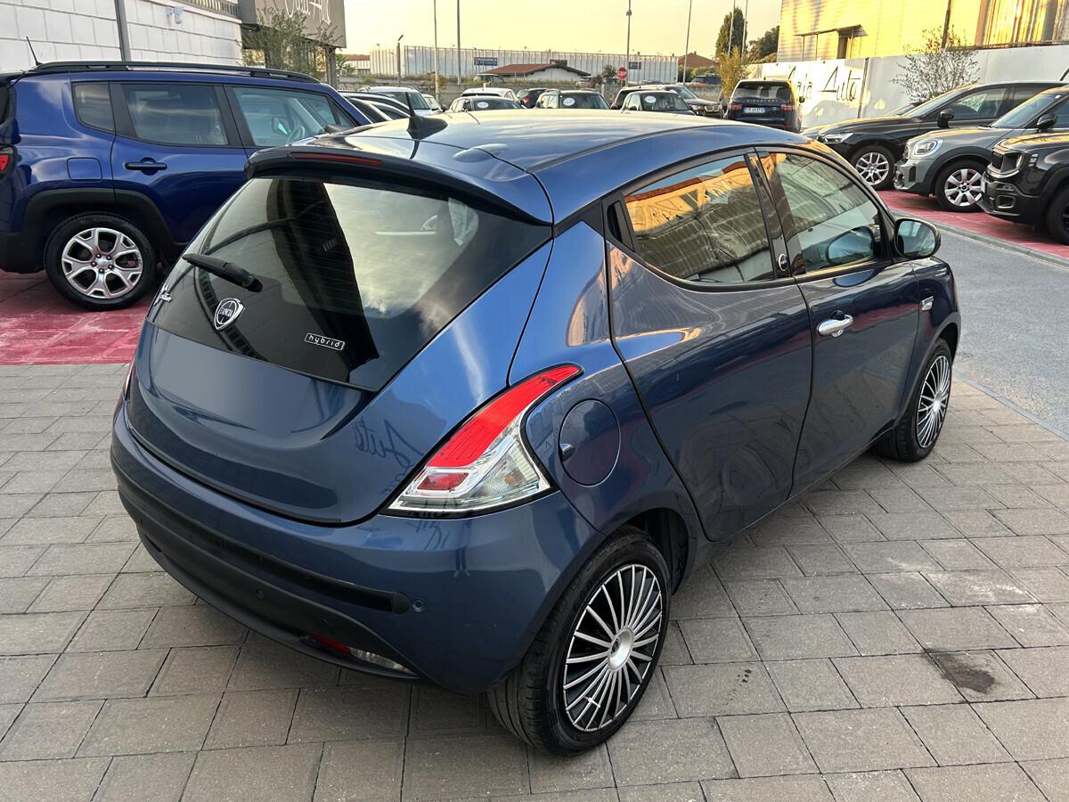 Lancia Ypsilon 1.2 69 CV 5 porte GPL Ecochic Gold