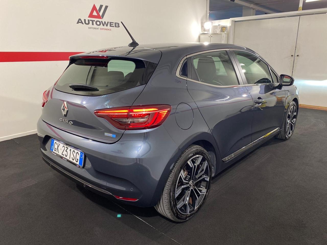 Renault Clio Full Hybrid E-Tech 140 CV 5 porte Intens