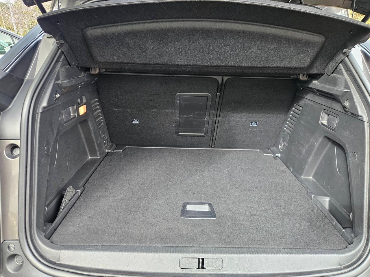 Peugeot 3008 BlueHDi 130 S&S Allure Pack