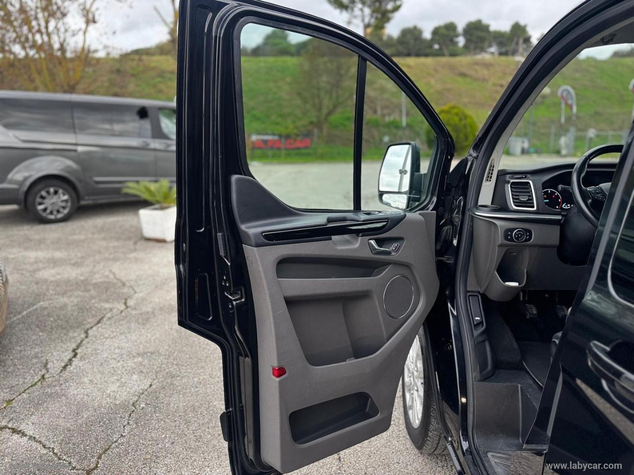 Tou.Cust. 320 2.0 EcoB 130 MHEV PC Tit.