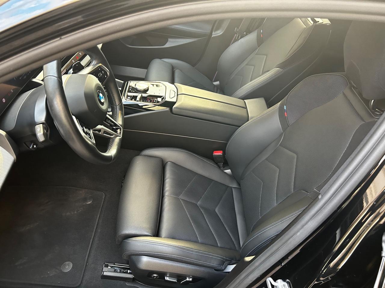 Bmw 520d 48V xDrive Touring Msport Pro Black Sapphire