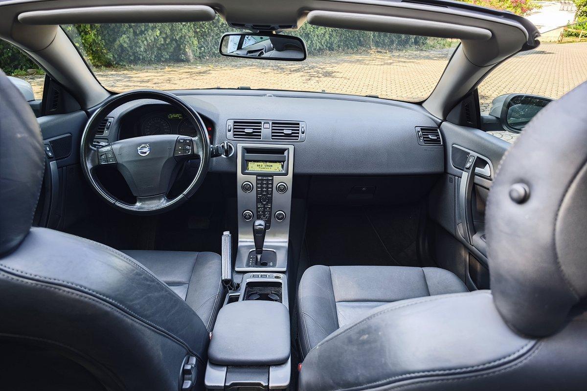 VOLVO C70 2.0 D Momentum