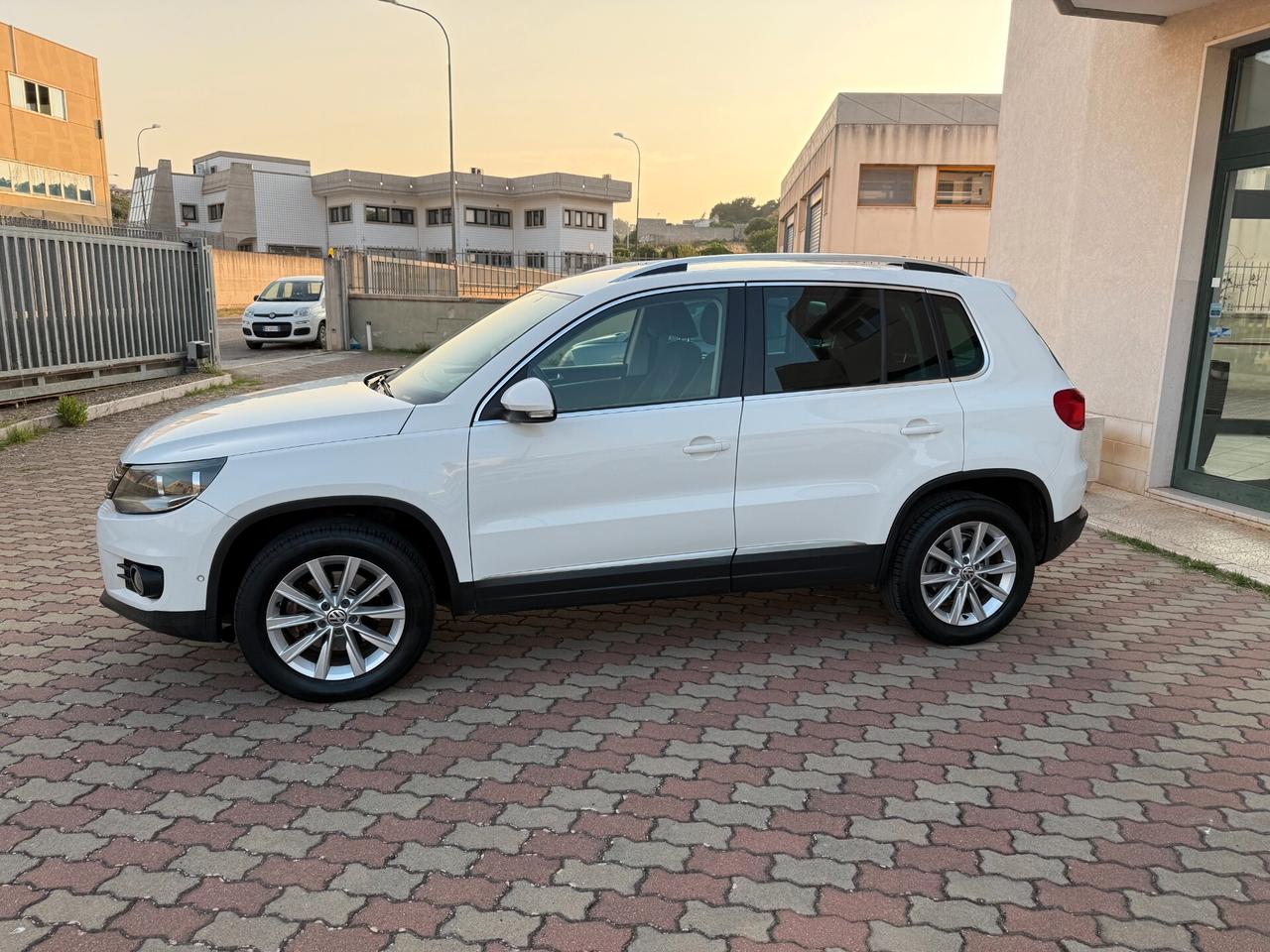 Volkswagen Tiguan 2.0 TDI 140 CV 4MOTION Sport & Style