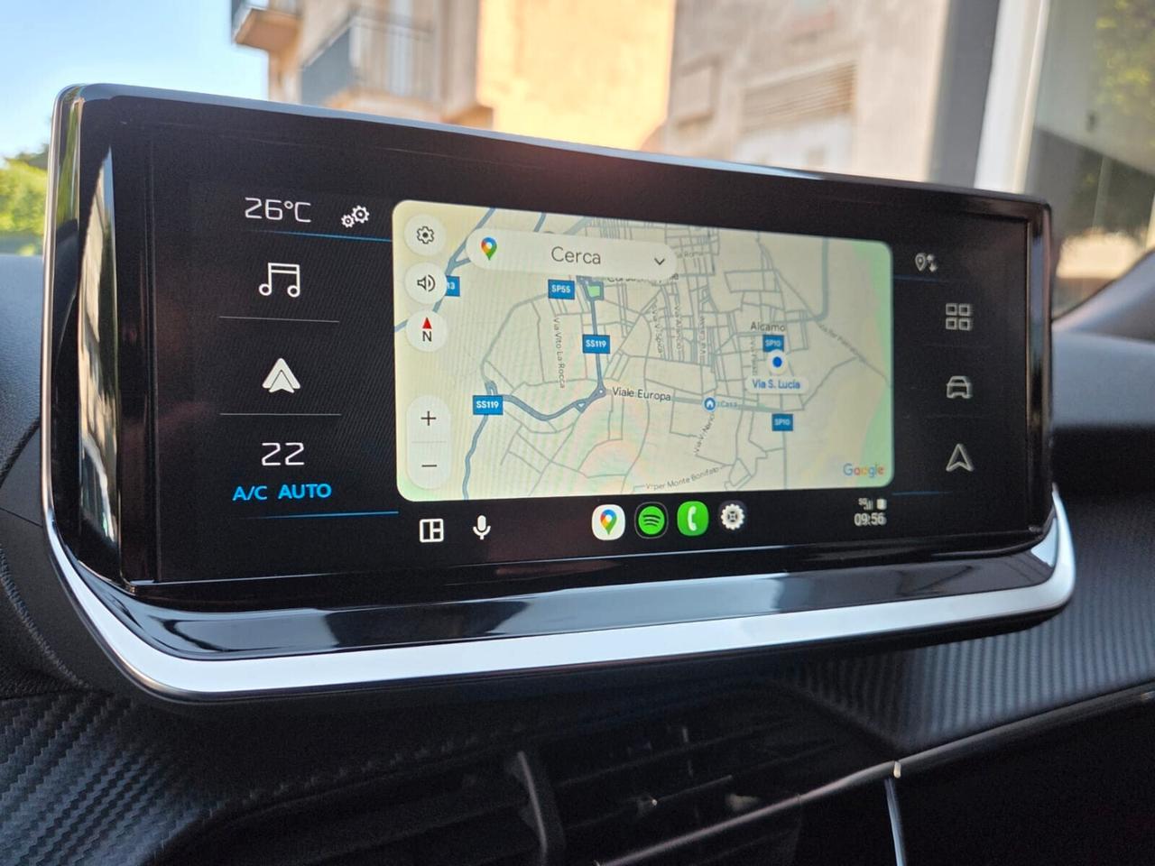 Peugeot 2008 Hybrid 136 e-DCS6 Style