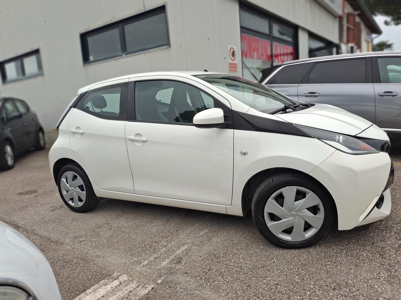 Toyota Aygo 1.0 , 5 porte , AUTOMATICA