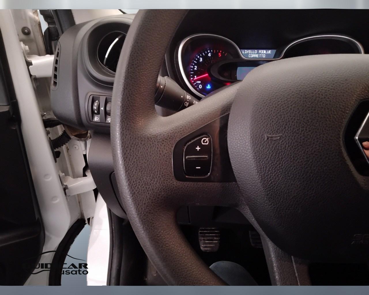 RENAULT Trafic IV 27 2019 - trafic T27 2.0 dci 120cv L1H1 Ice