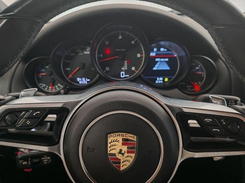 Porsche Cayenne Cayenne 3.0 Diesel IVA ESPOSTA