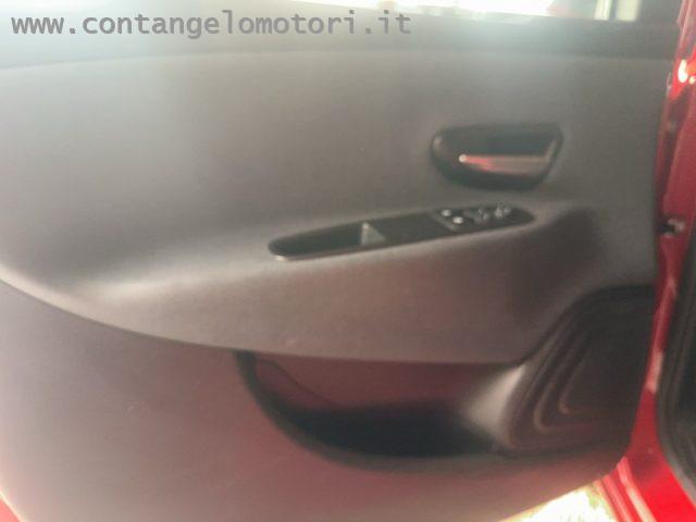 LANCIA Ypsilon 1.0 FireFly 5 porte S&S Hybrid Ecochic Gold