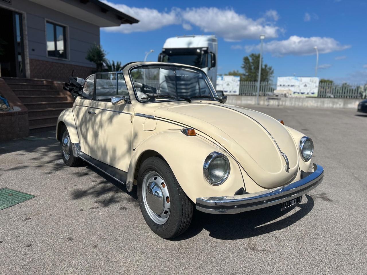 Volkswagen Maggiolino cabrio anni 70