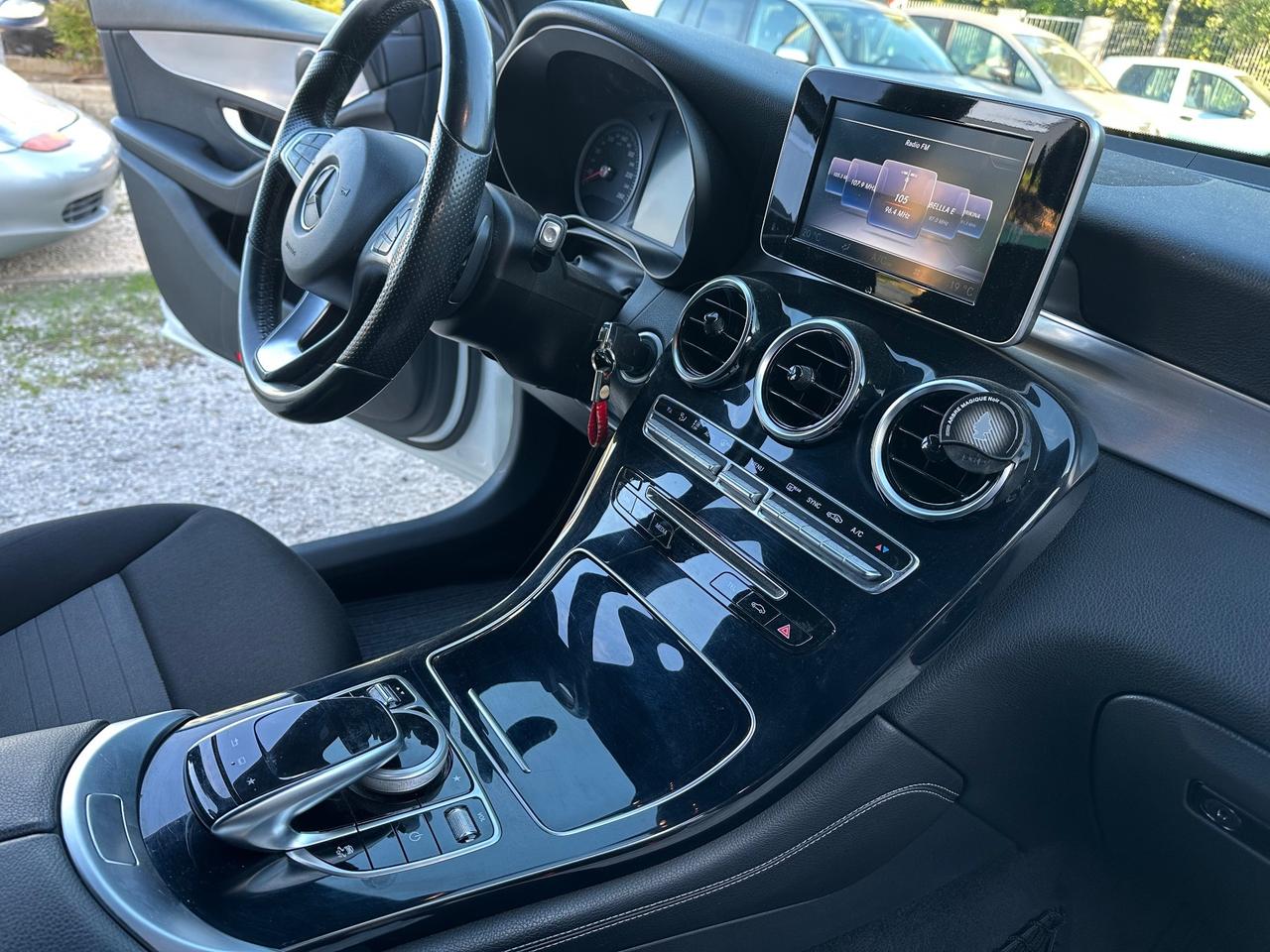 MEERCEDES -BENZ GLC 220 d 4MATIC - 170 CV