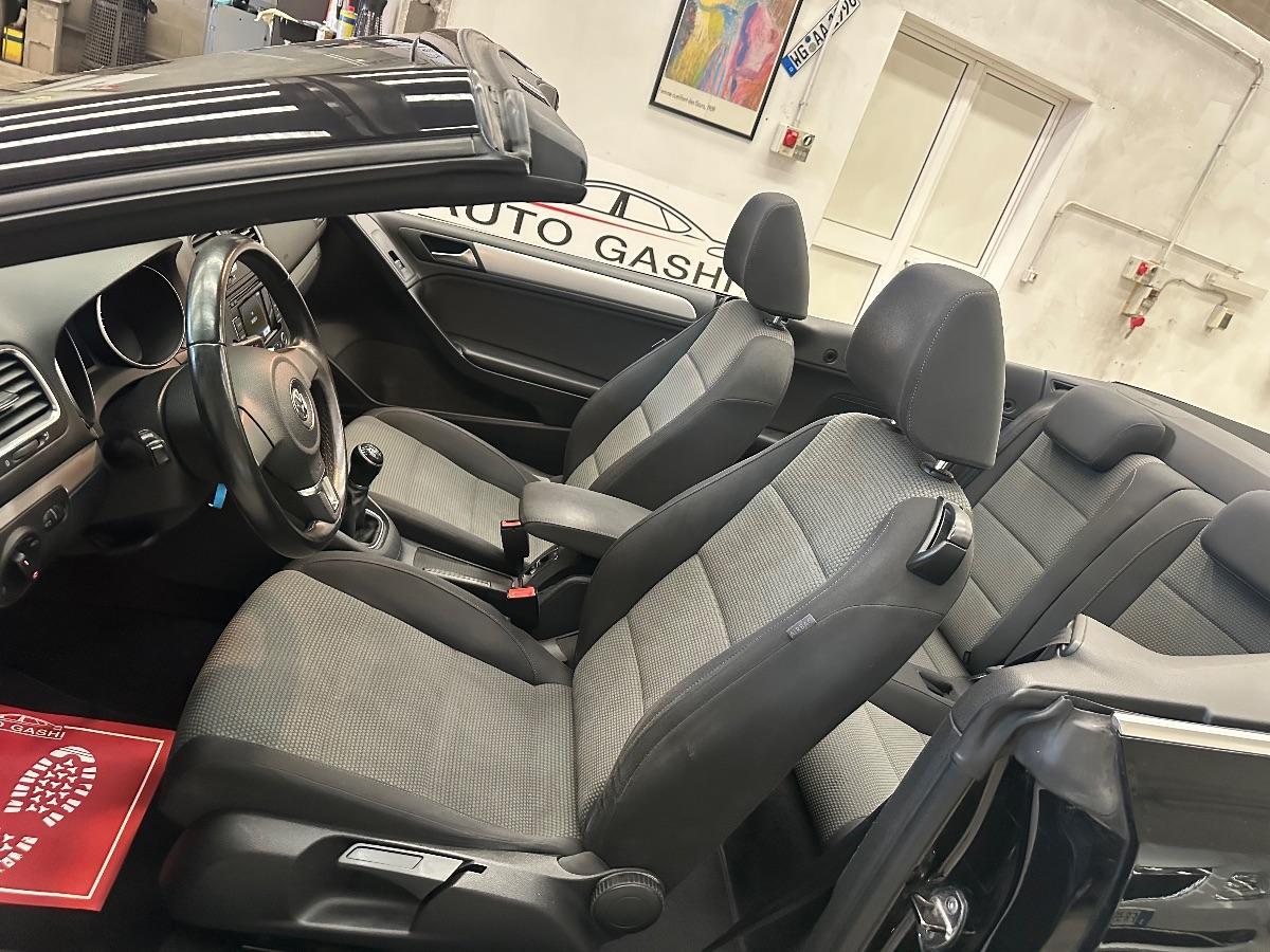 VOLKSWAGEN - Golf Cabrio
