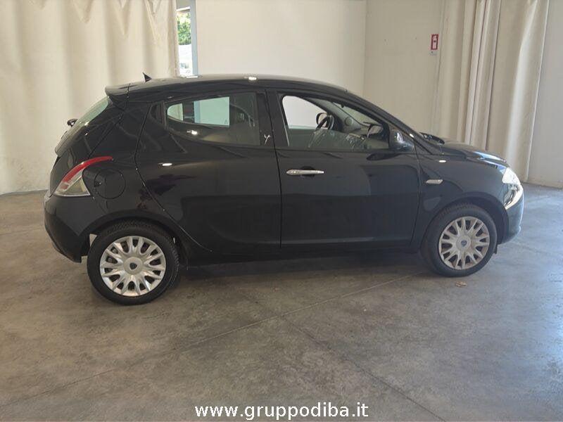 Lancia Ypsilon III 2011 Benzina 1.2 8v silver 69cv