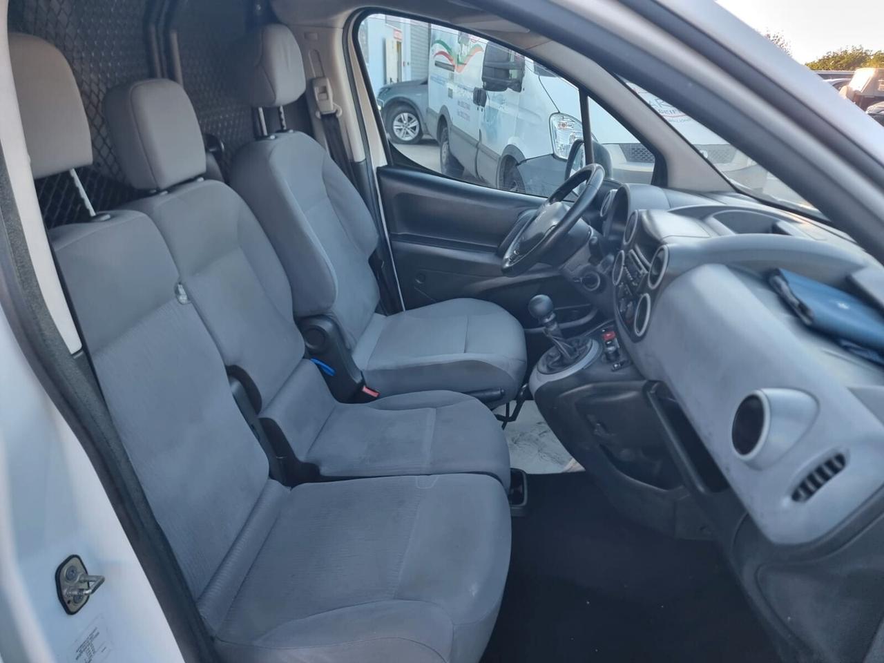 Peugeot PARTNER DIESEL PROLUNGATO MAXI 3 POSTI