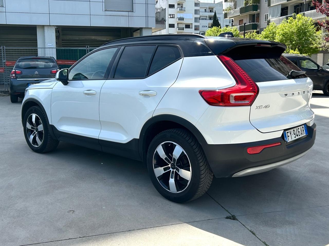 Volvo XC40 2.0 diesel 150 cv D3 R-design