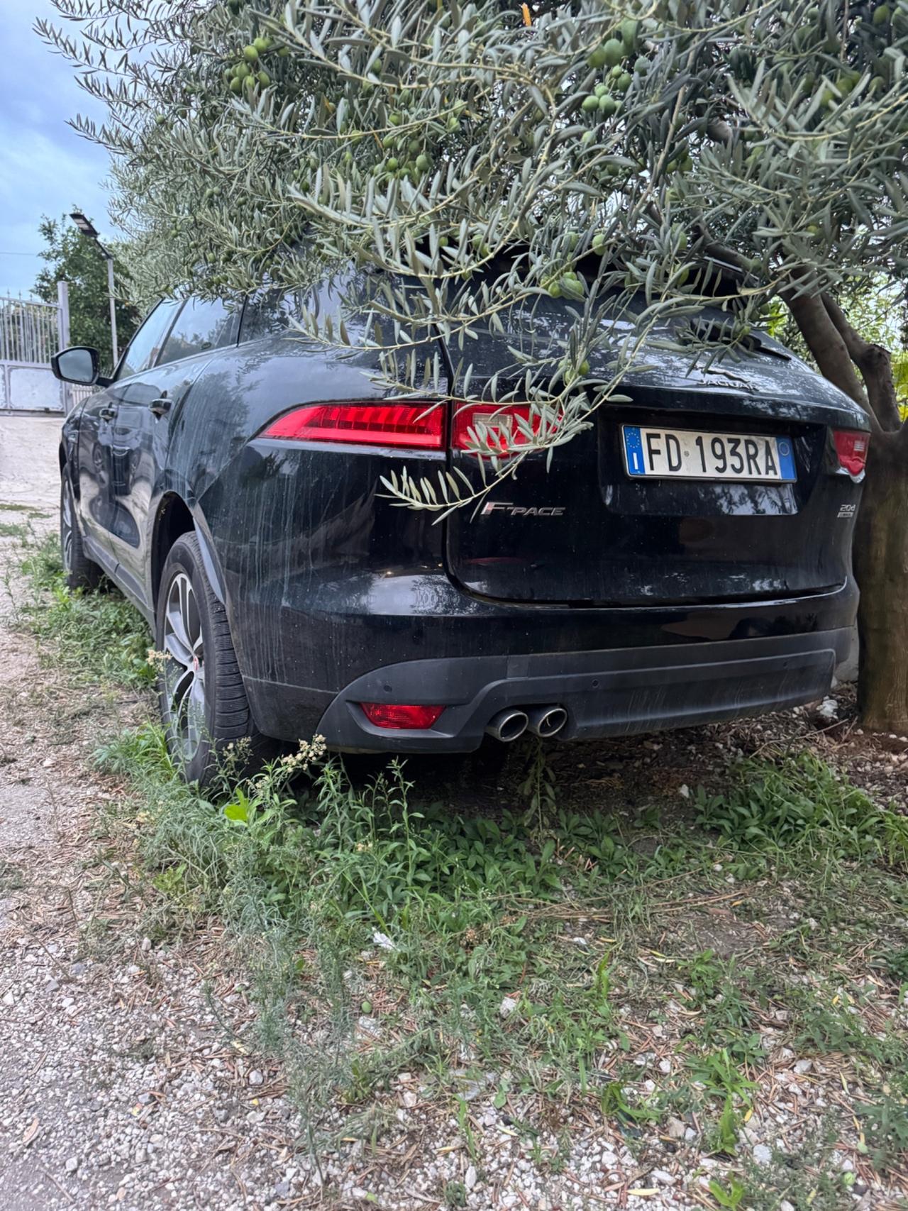 Jaguar F-Pace 2.0 D 240 CV AWD aut. R-Sport