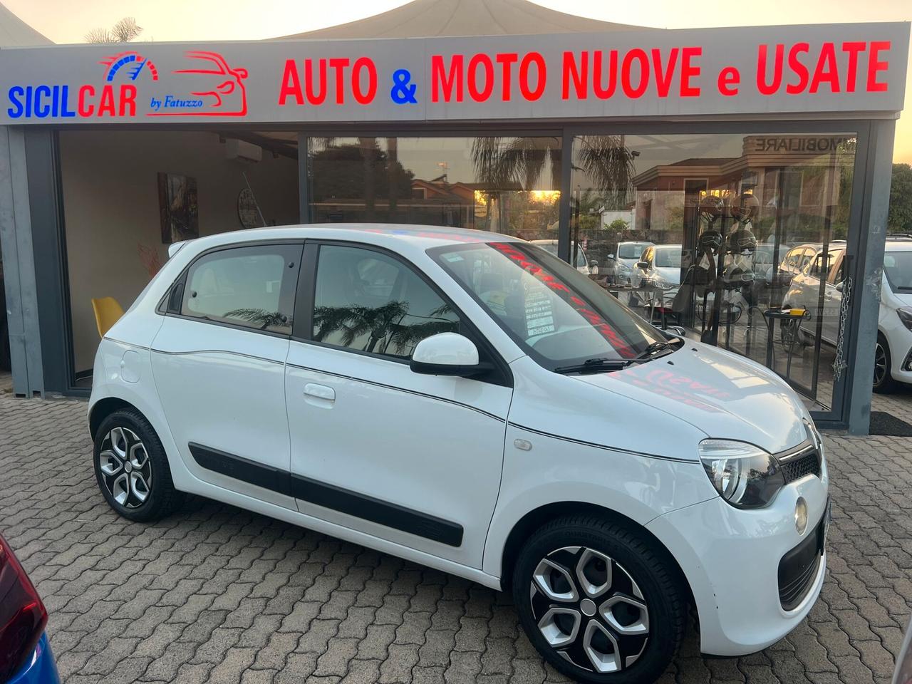 Renault Twingo SCe Lovely