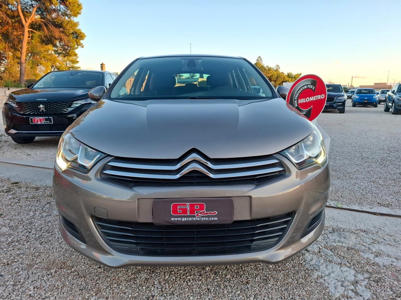 Citroen C4 1.6 HDi 90cv *NAVY-LED-PARK*