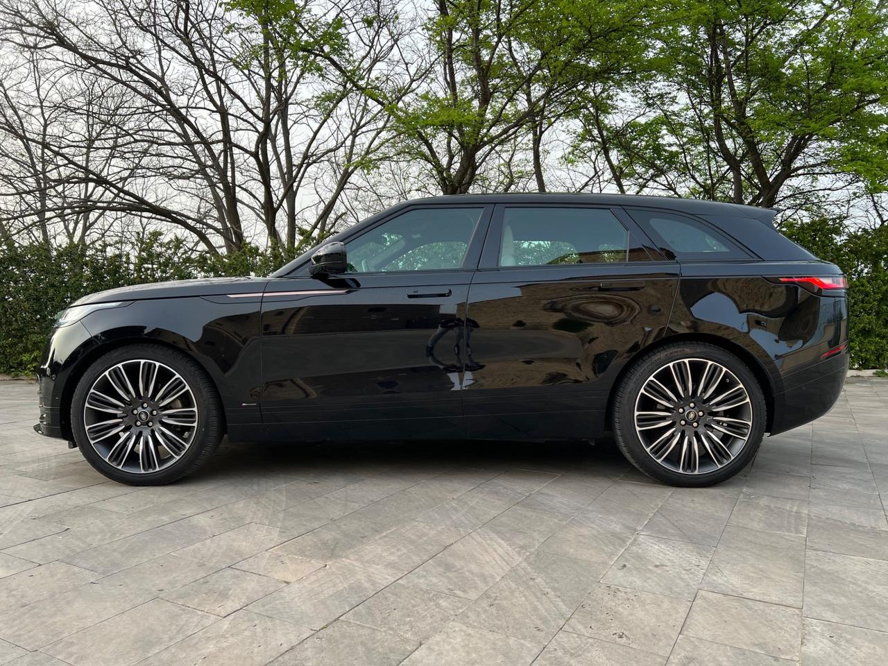 Land Rover Range Velar 3.0D l6 300 CV R-Dynamic HSE