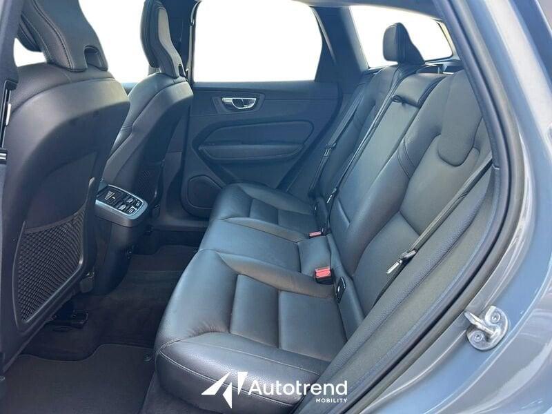 Volvo XC60 B4 197+14 CV AWD Mild Hybrid Diesel Automatico Ultimate Dark