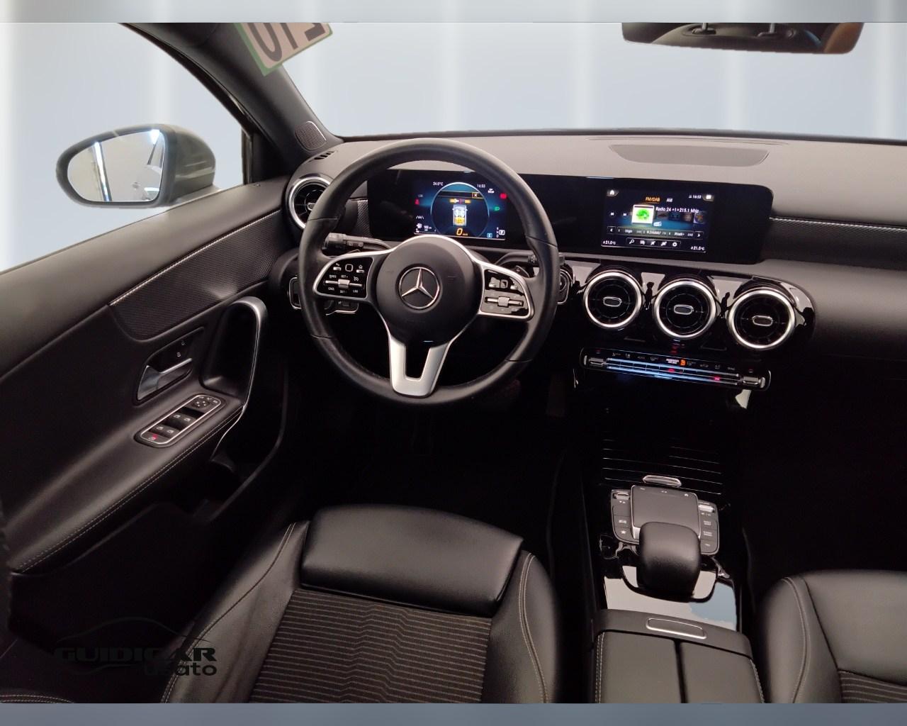 Mercedes-Benz Classe A - W177 2018 - A 180 d Sport auto