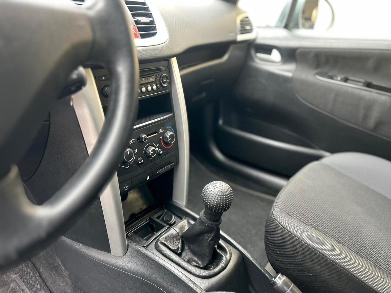 Peugeot 207 Anno 2013 1.4 BENZ/GPL 75CV