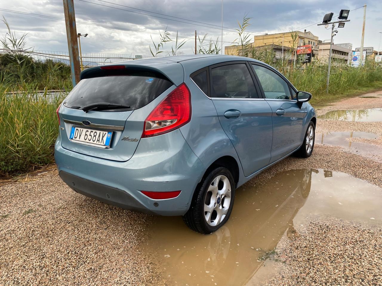 FORD FIESTA 1.4 TDCI ANNO 2009 TITANIUM