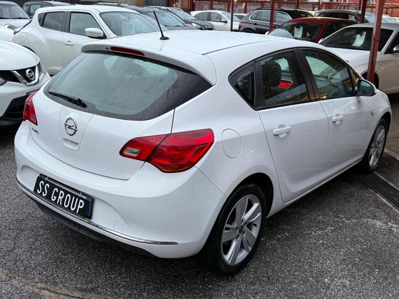 Astra 1.4 100CV-Cosmo-unipro-( 98 mila km ) -rate