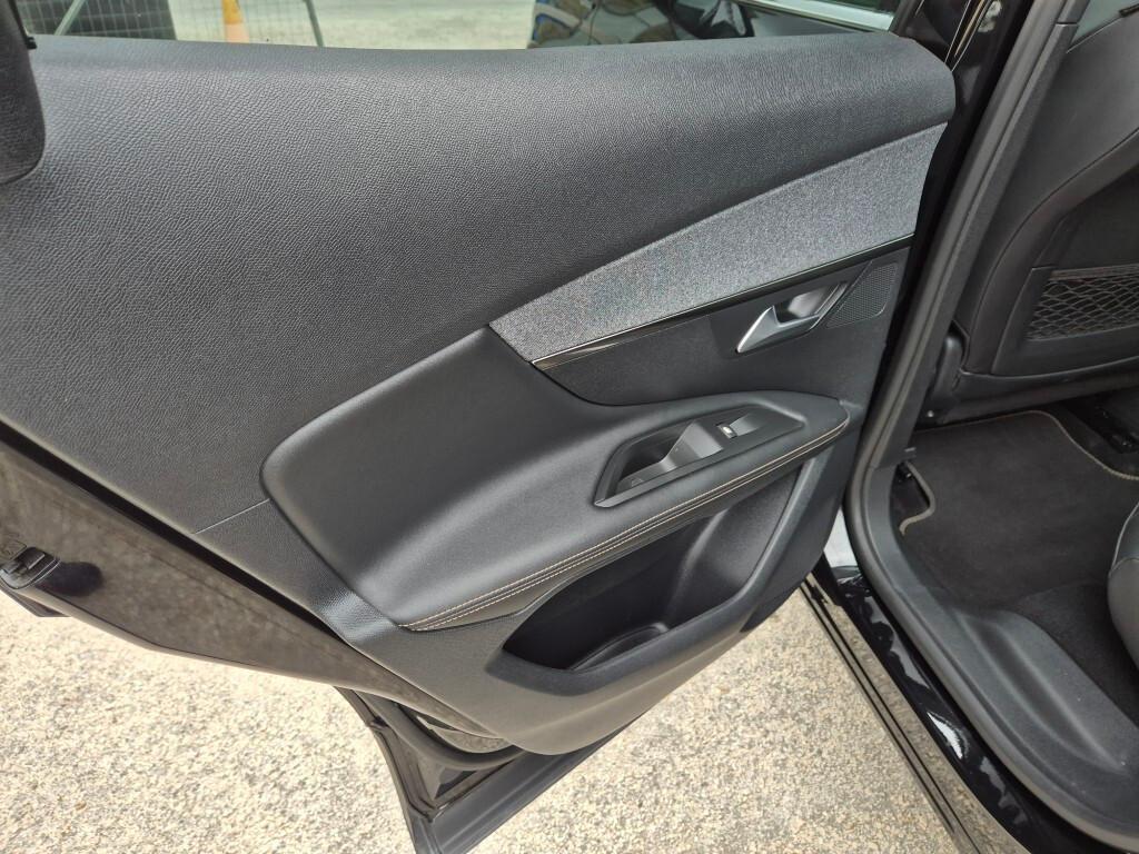 Peugeot 3008 GT-LINE BlueHDi 130CV EAT8 TETTO