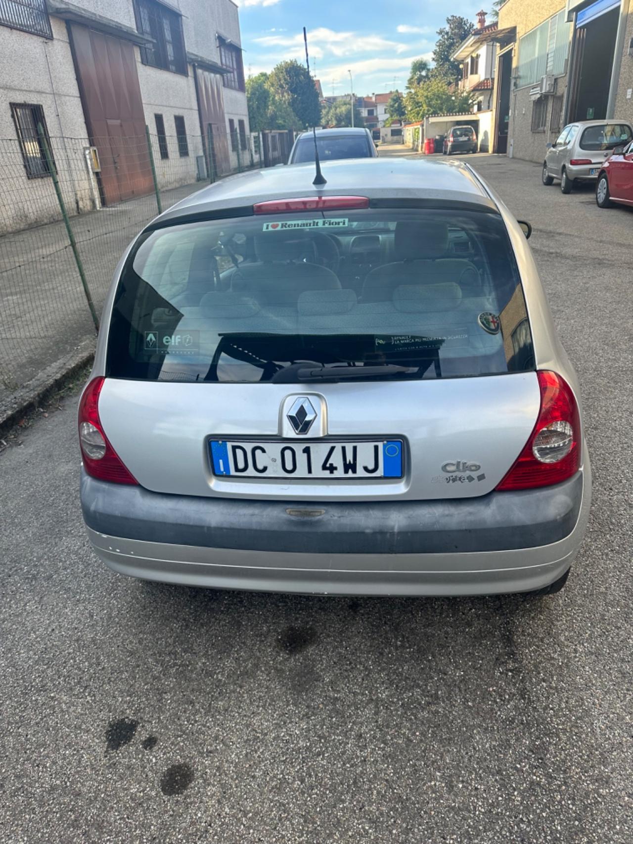 Renault Clio 1.2 16V 3 porte Dynamique