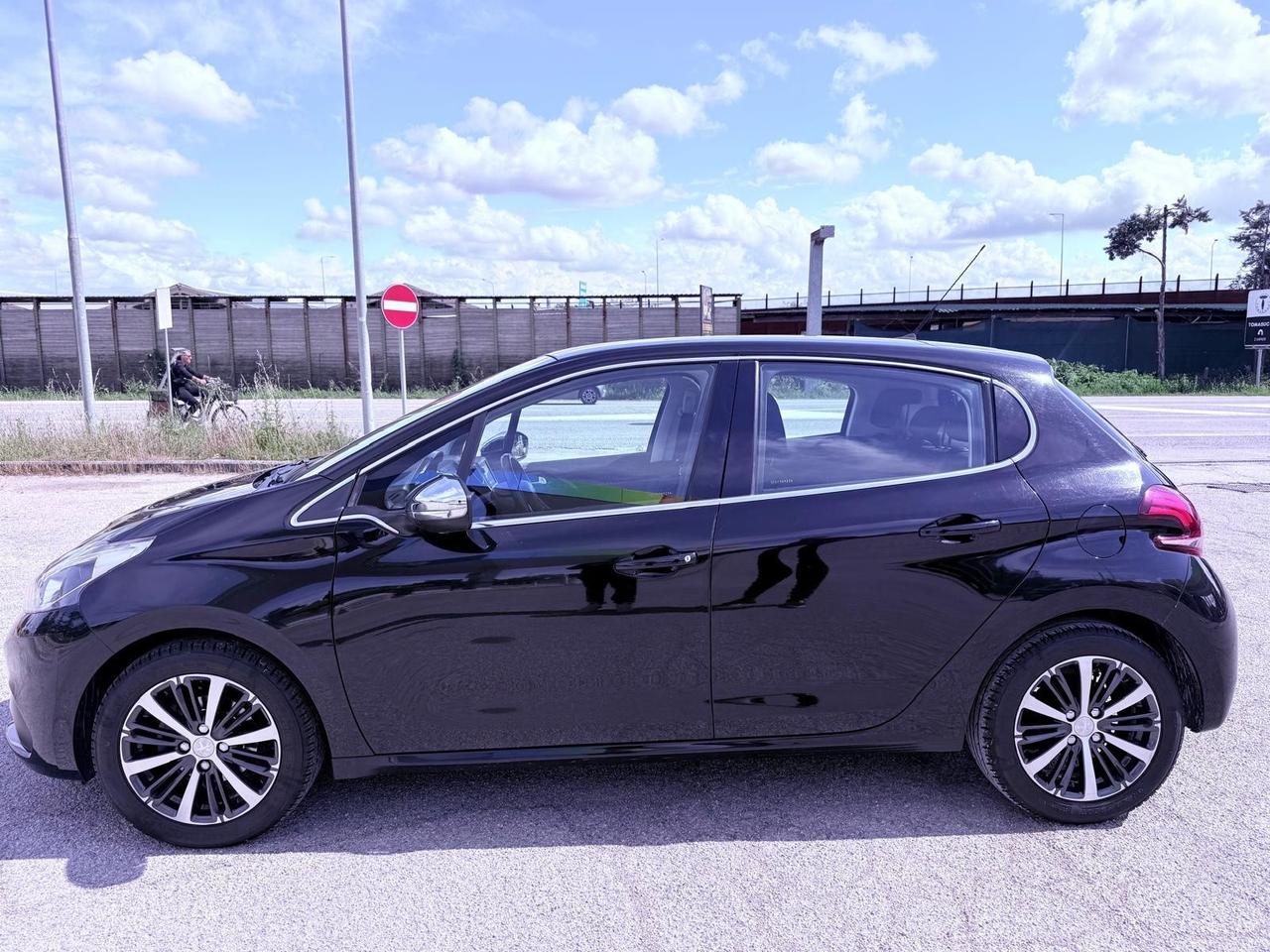 Peugeot 208 PureTech 82 5p. GPL Ok neopatentati