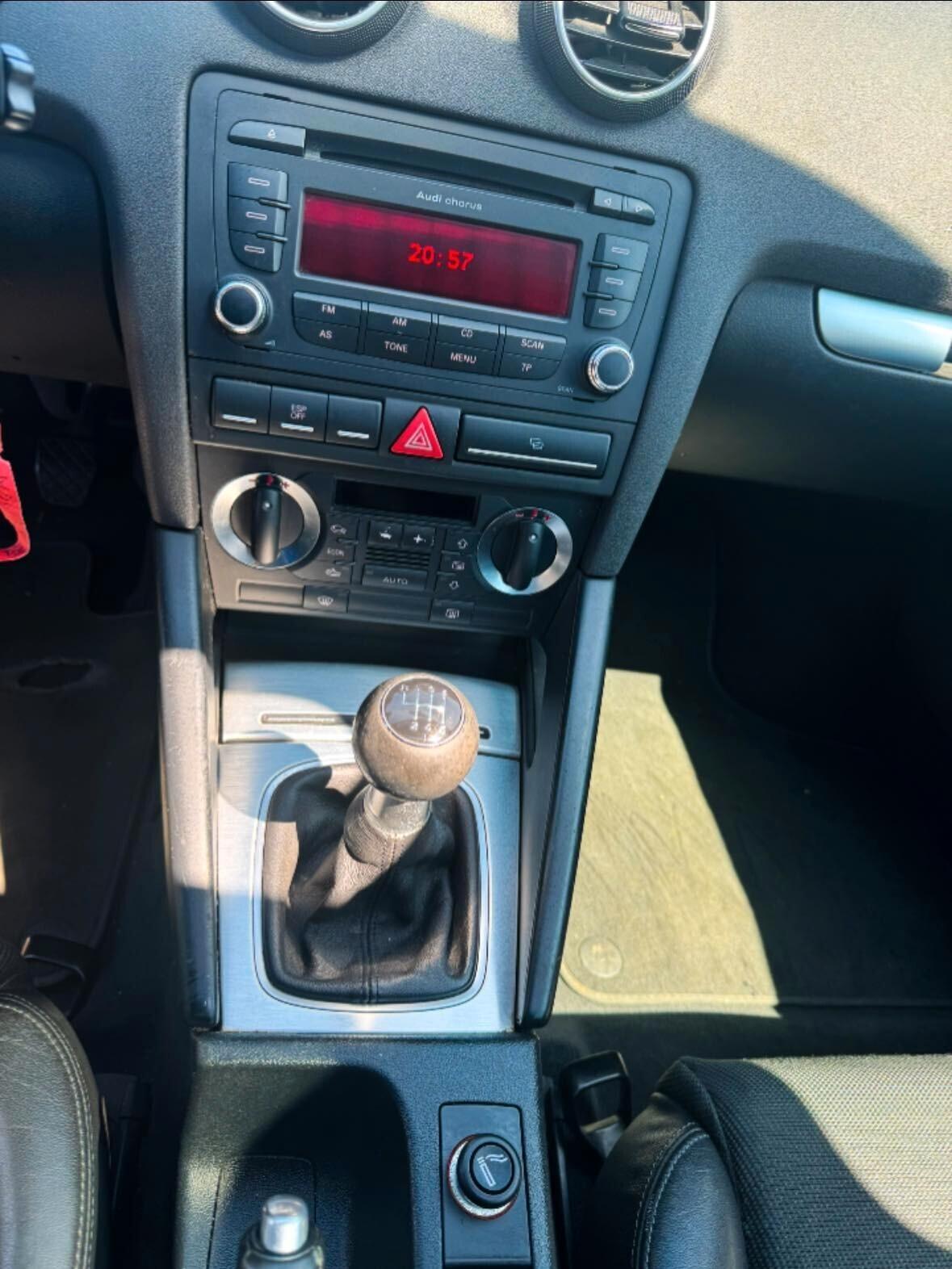 Audi A3 SPB 2.0 TDI SLINE TETTO PANORAMICO