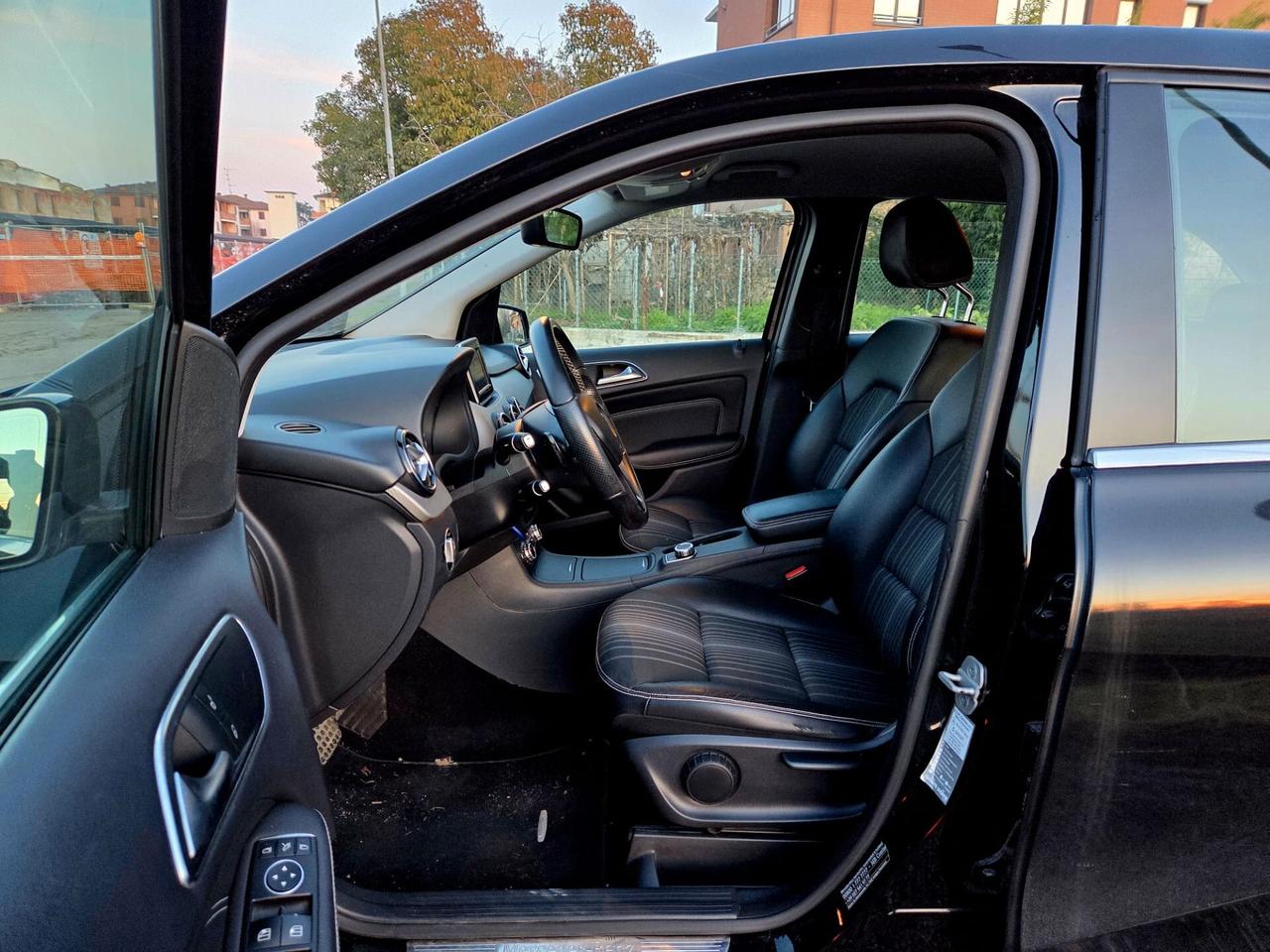 Mercedes-benz B 200 CDI Automatic Premium