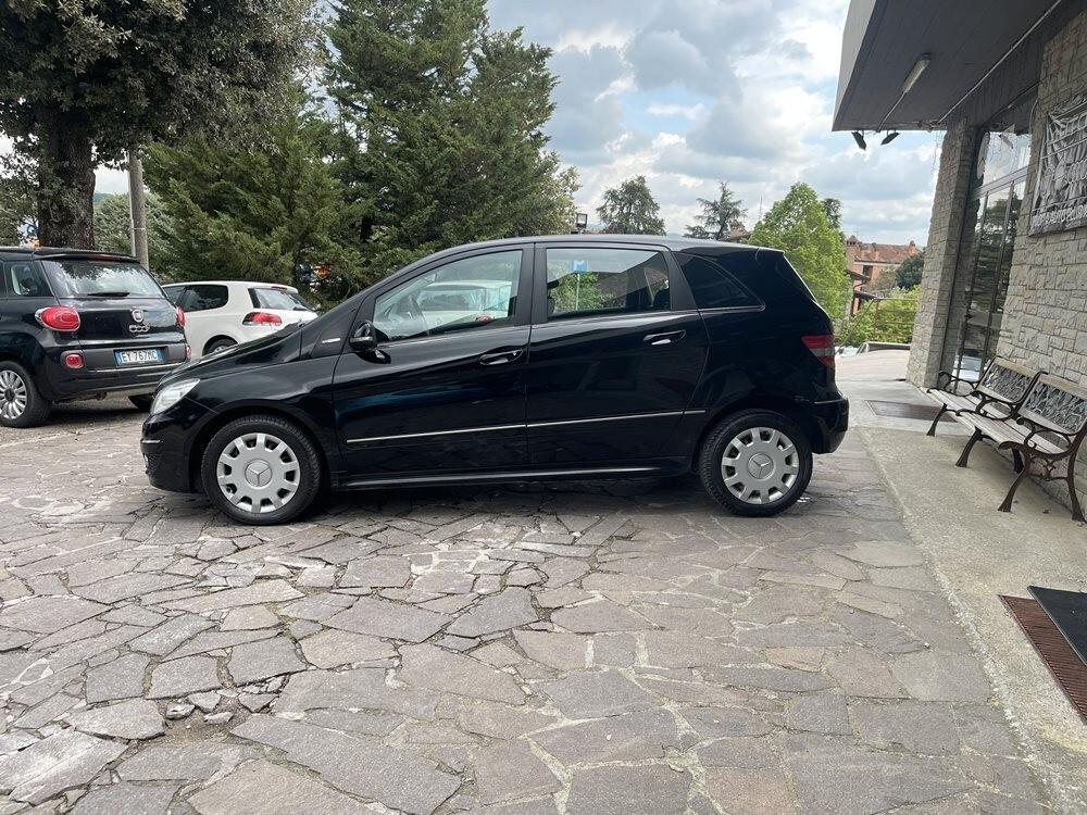 Mercedes-benz B 180 NGT BlueEFFICIENCY Chrome NEO PATENTATI