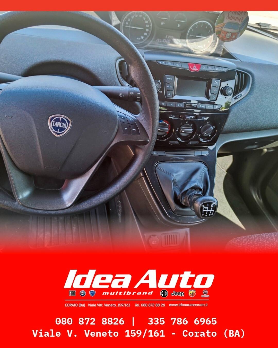 Lancia Ypsilon 1.0 FireFly 5 porte S&S Hybrid Ecochic Silver
