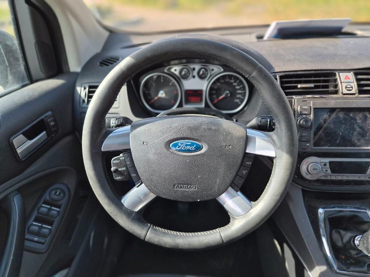 Ford Kuga 2.0 tdci Titanium 4wd 136cv dpf