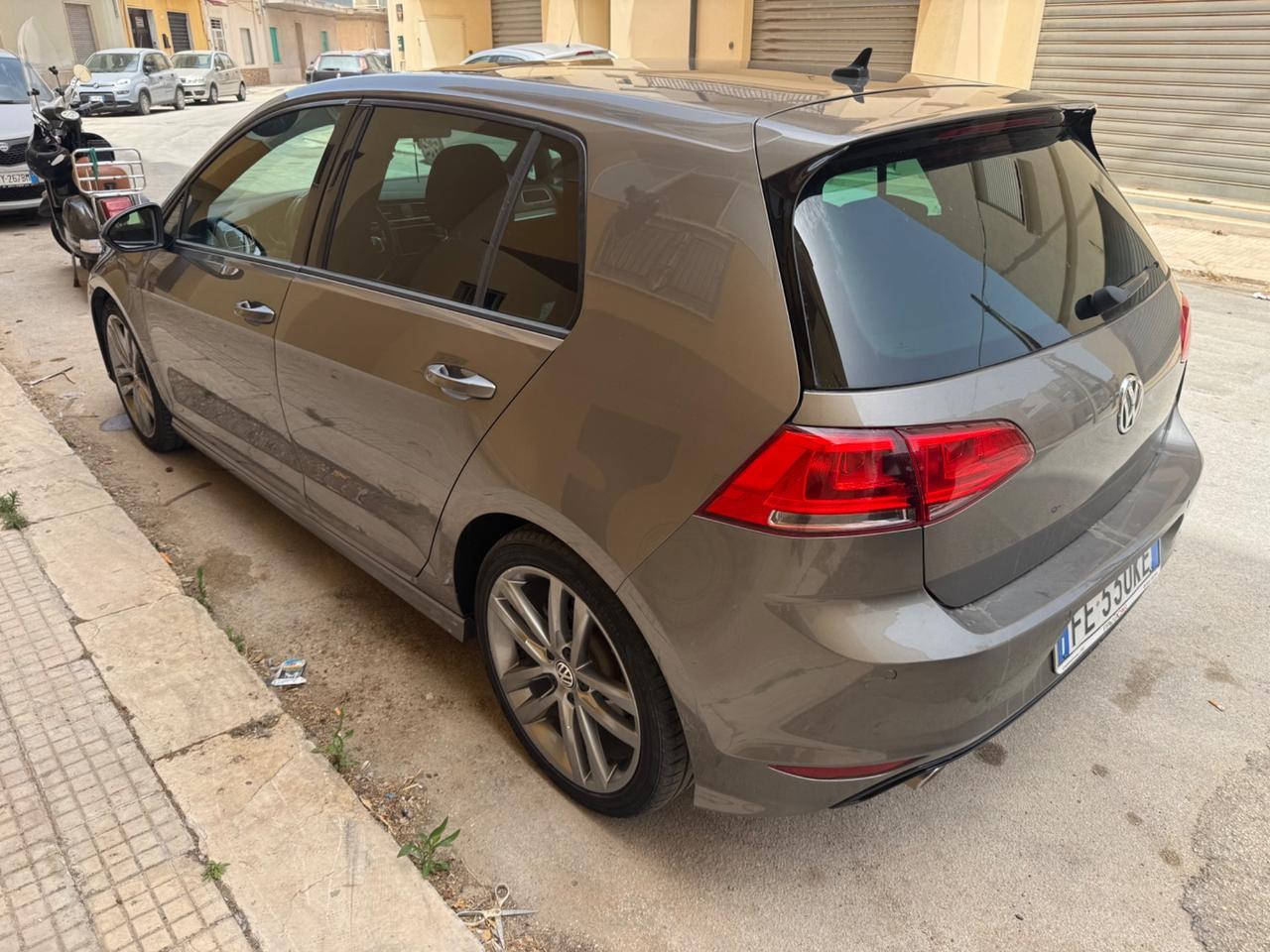 Volkswagen Golf 1.6 TDI 110 CV DSG 5p. Highline BlueMotion Technology