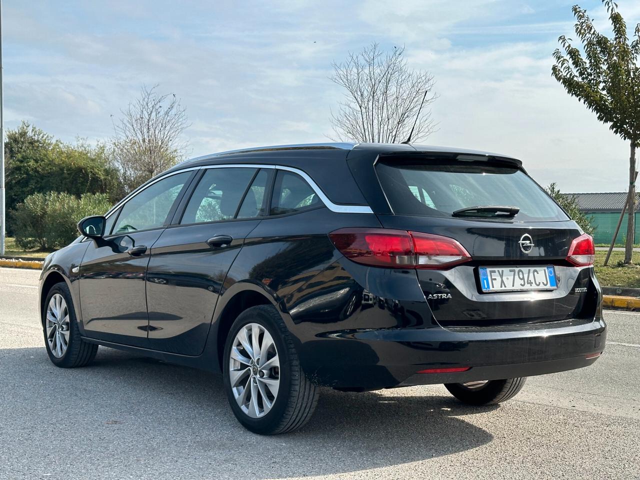 Opel Astra 1.4 Turbo 110CV EcoM Sports Tourer Innovation