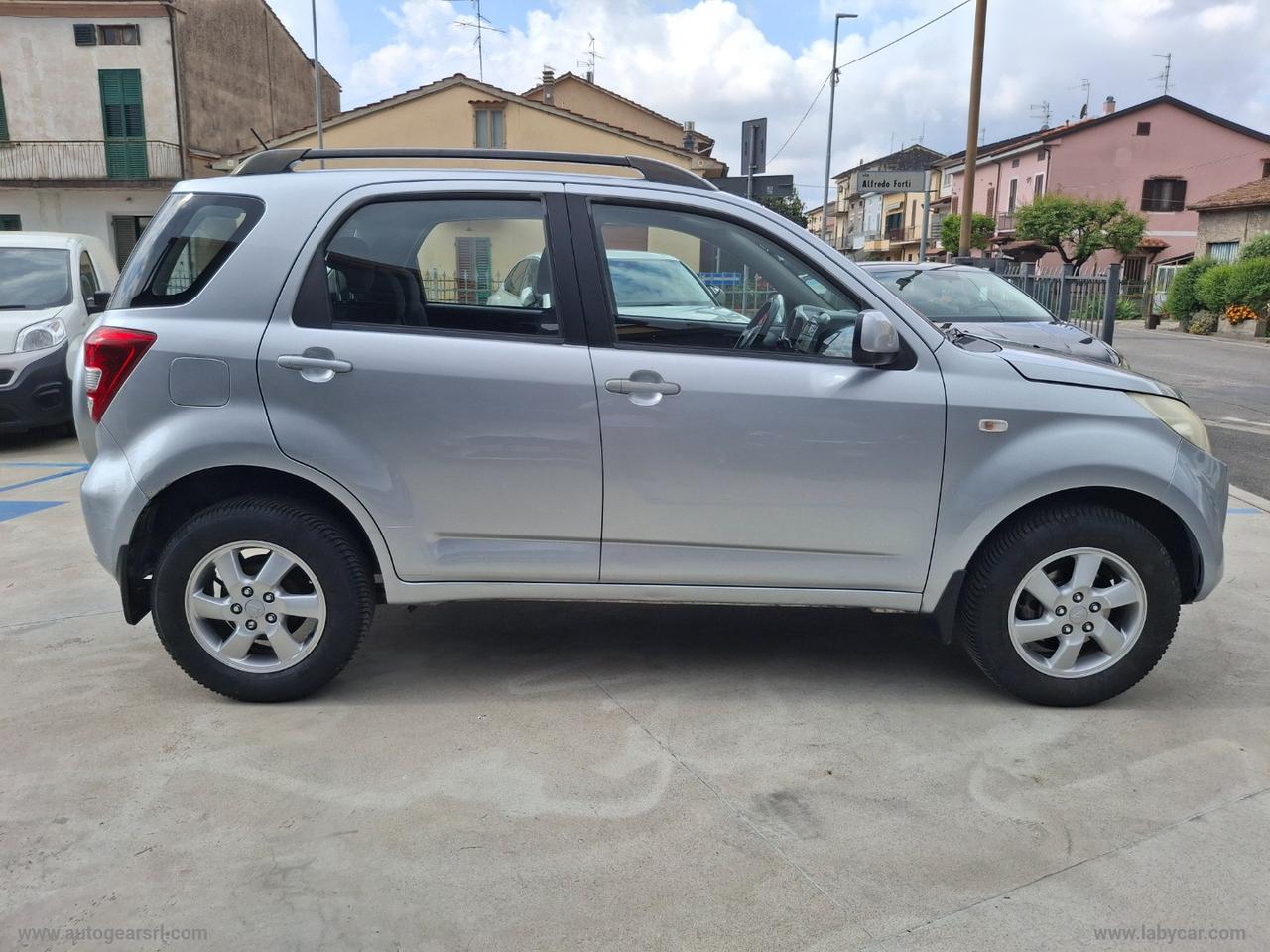 DAIHATSU Terios 1.5 4WD SX