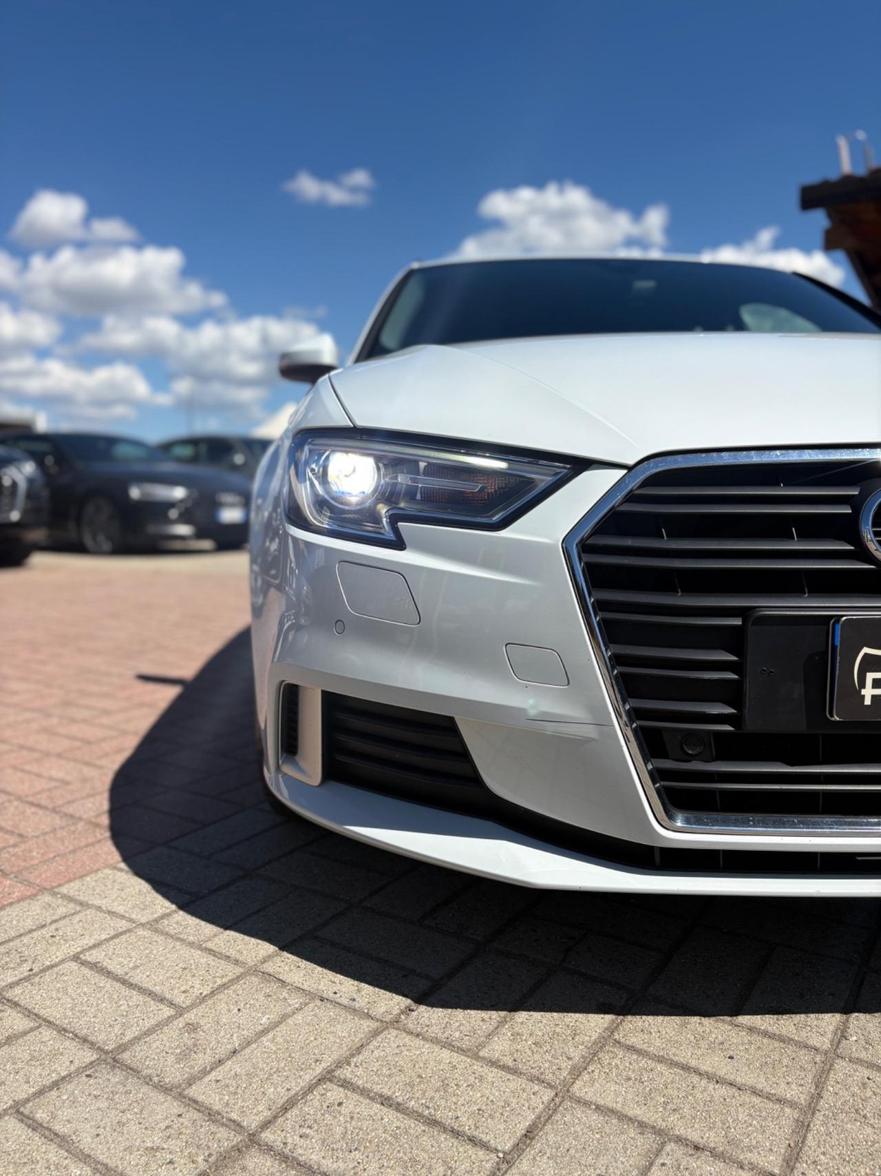 Audi A3 SPB 35 TDI Business Advanced